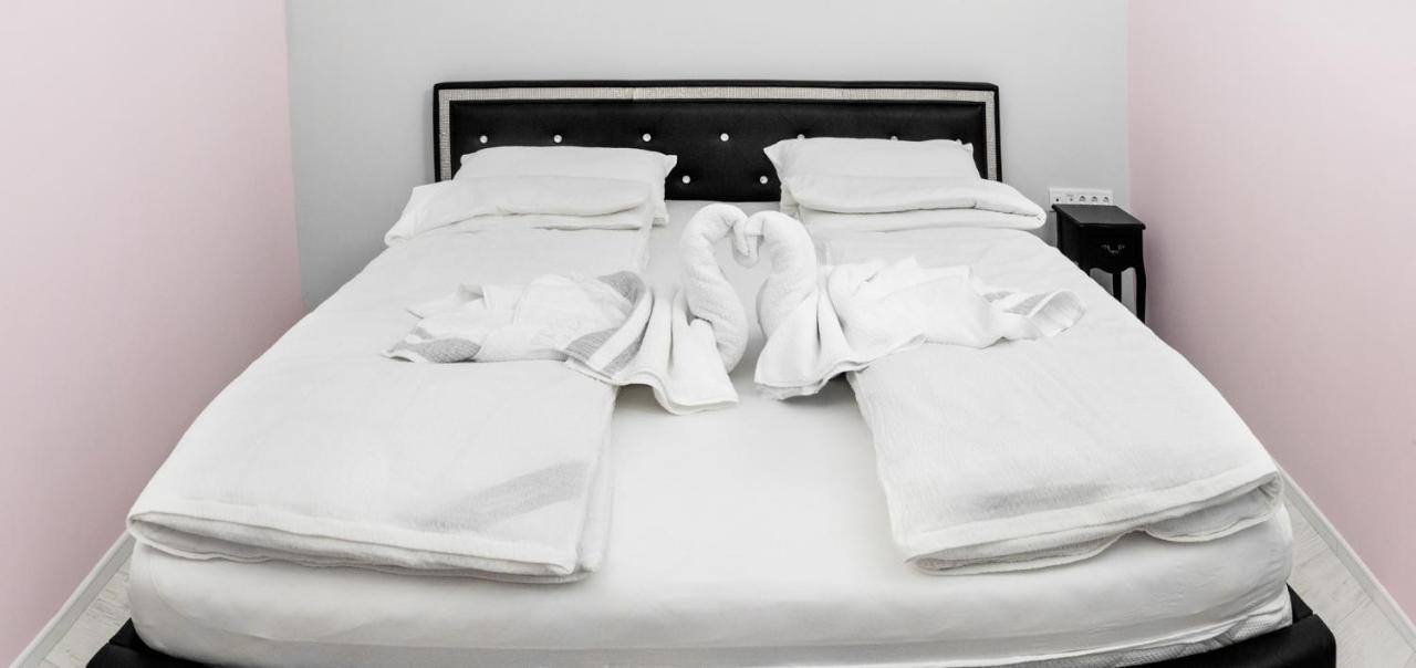Corso Lux Apartman Gyula Ngoại thất bức ảnh