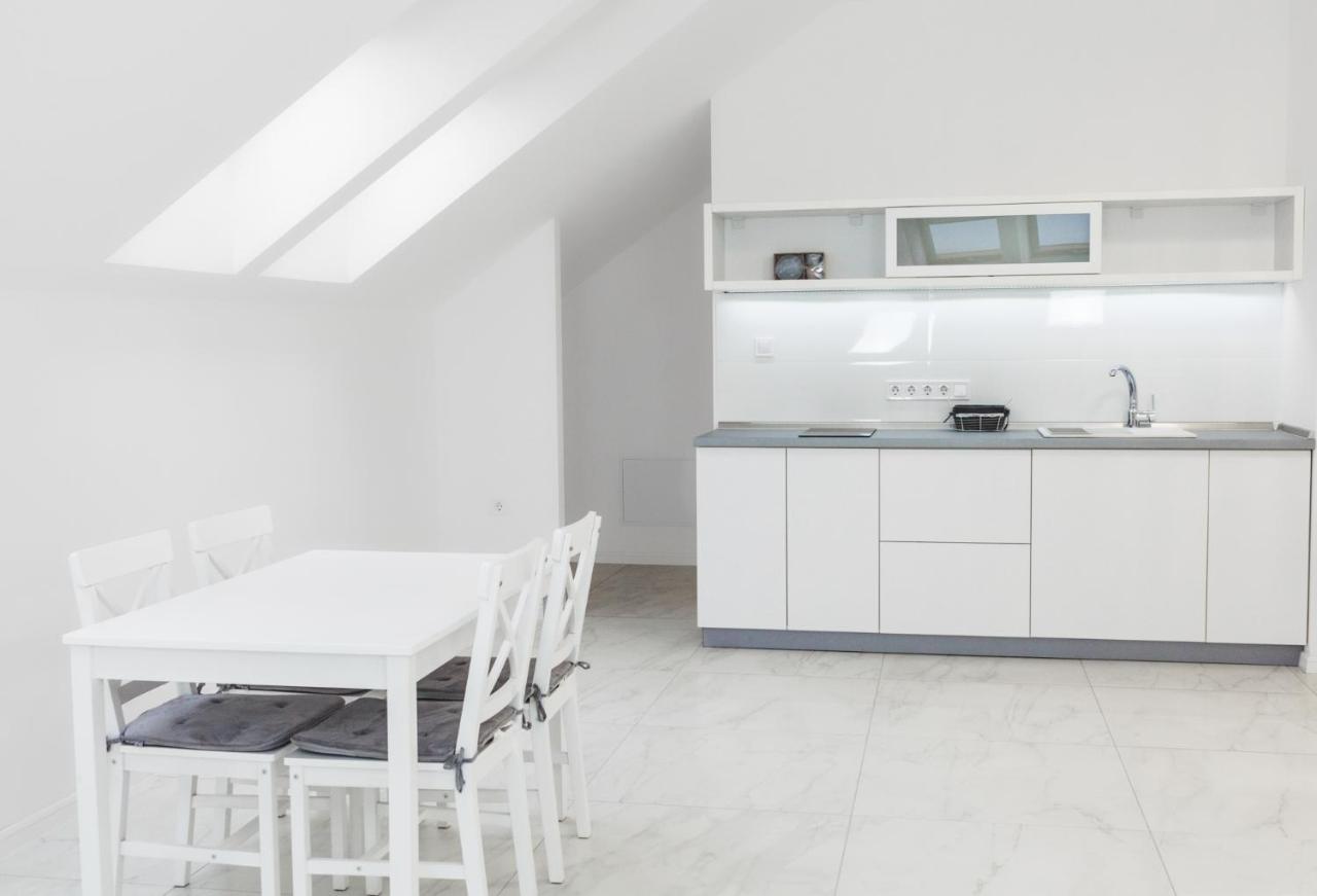 Corso Lux Apartman Gyula Ngoại thất bức ảnh